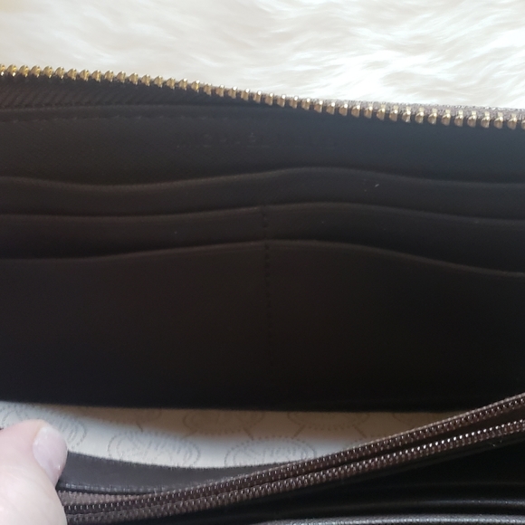 Michael Kors Accordion Style Zip Around Wallet - Picture 5 of 7